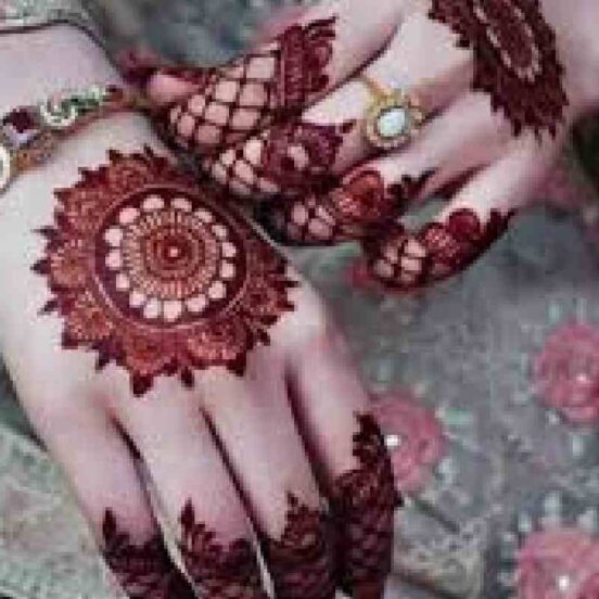 Gol Tikki Mehndi Design Back Hand (6)