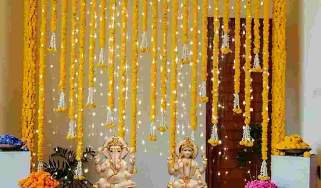 Low Budget Background Flower Decoration for Pooja At Home (9)