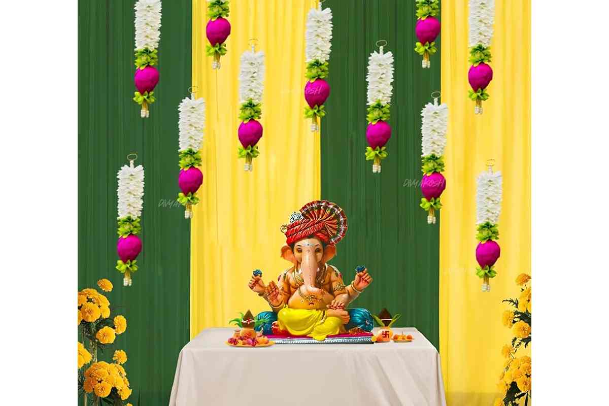 Low Budget Background Flower Decoration for Pooja At Home (10)