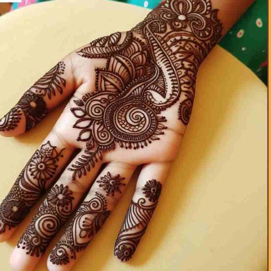 Mehndi Designs For Kids Front Hand (7)