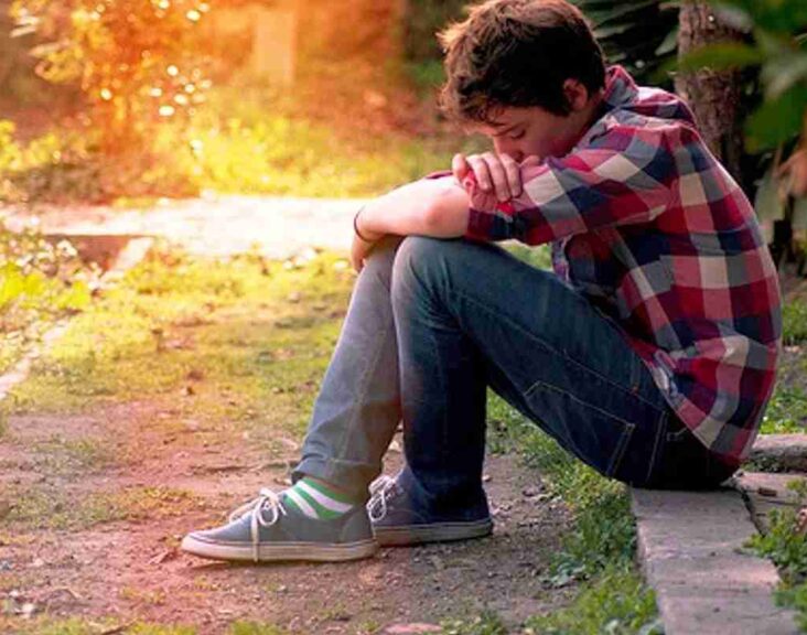 Sad Pic of Boy in Love (1)