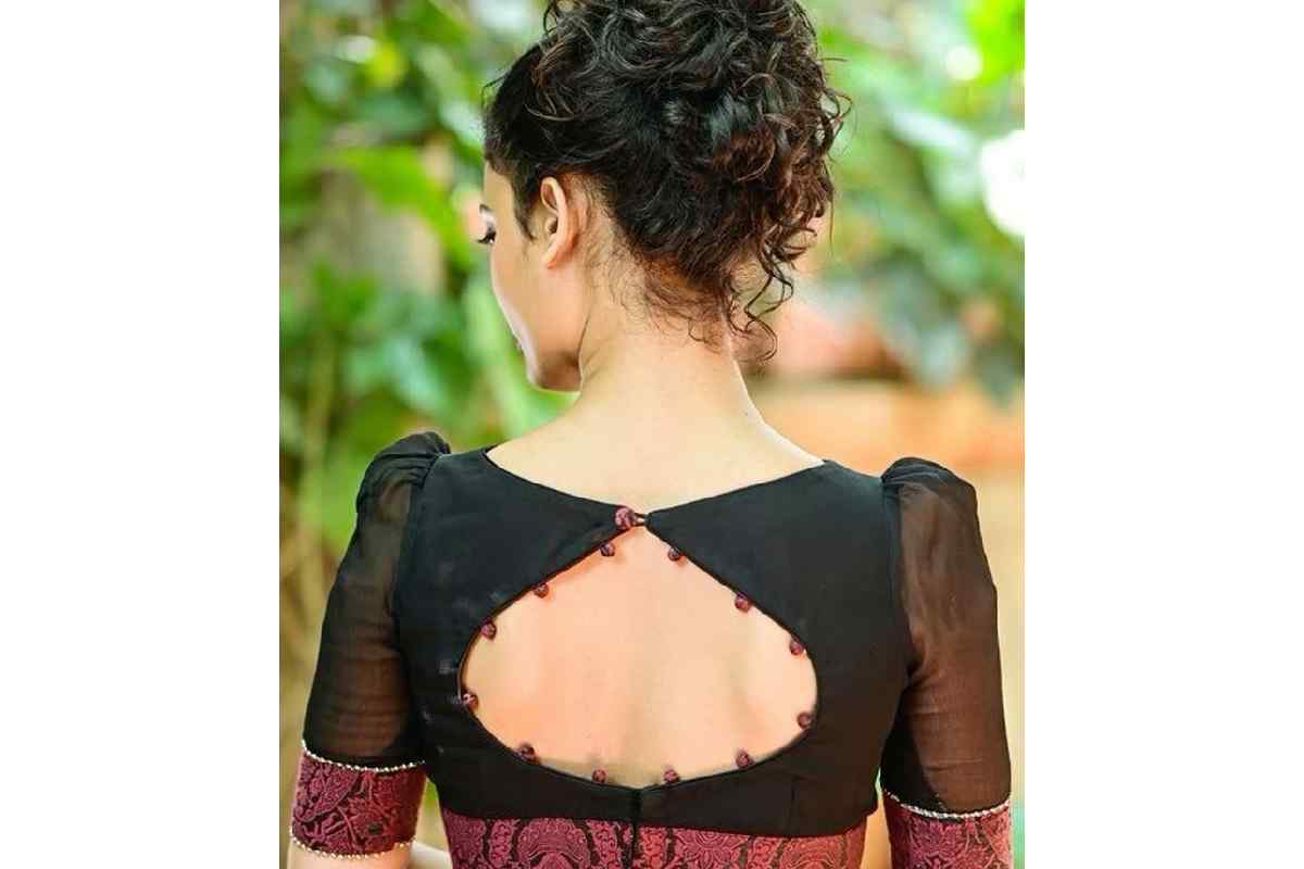 Trendy Back Boat Neck Blouse Designs (18)