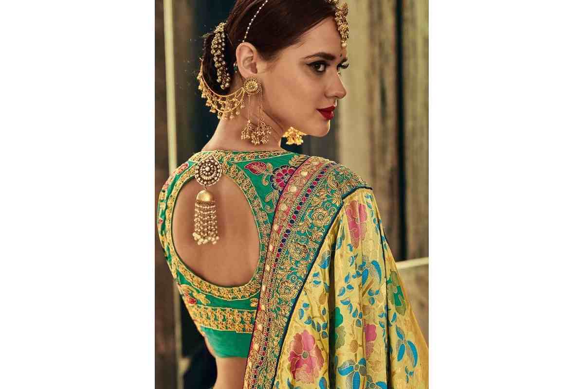 Wedding Paithani Blouse Design Patterns Back Neck (12)