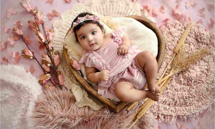 one month baby girl photoshoot ideas