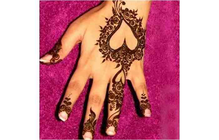 heart-shaped mehndi
