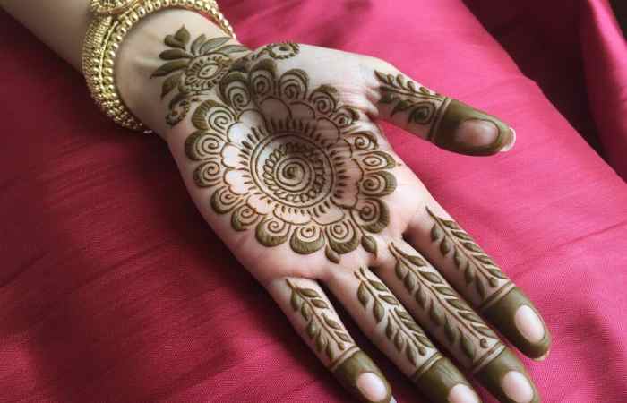 Fforal front hand mehndi designs