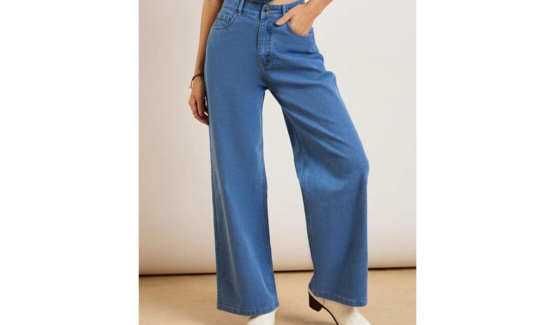 wide-leg jeans